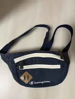 Champion ネイビー ショルダーバッグ