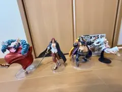 ワンピース　四皇フィギュア