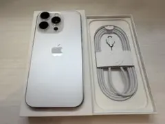 iPhone 16 Pro 1TB ホワイトチタニウム　本体