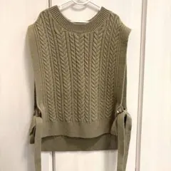 GU ケーブルニットベスト　リボン　S