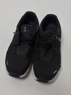 On Cloud 5 White Blackのサムネイル