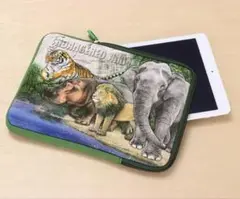 ［O5］未使用品 タブレットケース 絶滅危惧種動物 カロラータ ポーチ