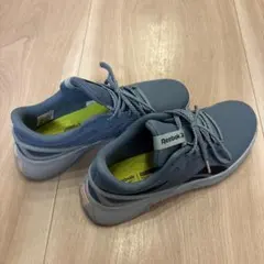 Reebok ブルーグレー スニーカー