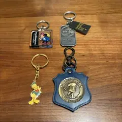 東京ディズニーランド ヴィンテージ キーホルダー 4個セット
