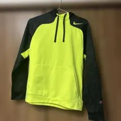 NIKEパーカー