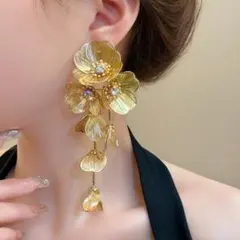 ピアス　結婚式　フラワー　ウェディング　ゴールド　ブライダル　大ぶり