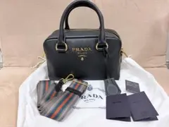 【付属品あり】PRADA ブラック レザーハンドバッグ　2wayのサムネイル