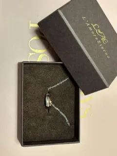 L'Amoreterno リング型ペンダントネックレス