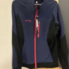 トレーニング　ジャージ