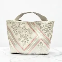 帯リメイク　A4トートバッグ　1点物　和物　着物　白 ピンク