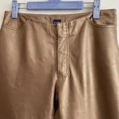 ❣️最終お値下げ❣️ＧＡＰ　レザー ストレートパンツ ベージュ