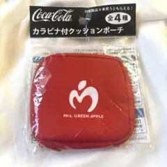 Mrs. GREEN APPLE コカ・コーラ カラビナ付クッションポーチ　赤