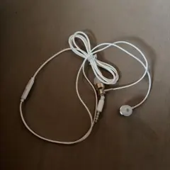 ホワイト 有線イヤホン 3.5mmジャック
