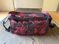 希少・美品 PRADA 迷彩柄 ナイロン ショルダーバッグ 多収納 ボルドーのサムネイル