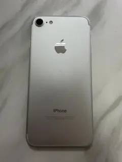 Apple iPhone 7 本体 シルバー