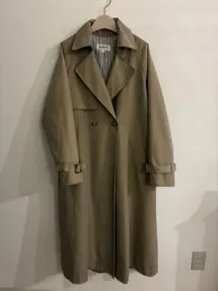 ベージュ トレンチコート