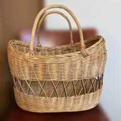 ラタン製オープンウィーブバスケット