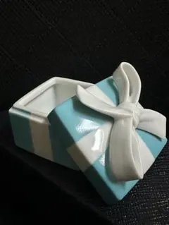 Tiffany & Co. 陶器アクセサリーケース　ブルーボックス ティファニのサムネイル