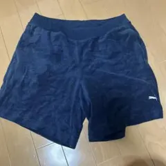 PUMA ネイビー ショートパンツ