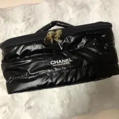 CHANEL バニティポーチ ノベルティ