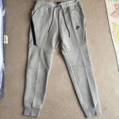 ナイキ　ジョガーパンツ　NIKE Lサイズ　グレー　テックフリース