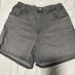 160cm UNIQLO ガールズ　デニムショートパンツ　グレー