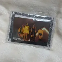 LE SSERAFIM フレームスタンド