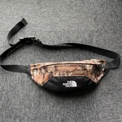 シュプリーム ボディバッグ