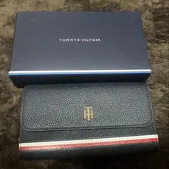 TOMMY HILFIGER フラップロングウォレット
