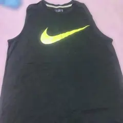 NIKE ノースリーブ タンクトップ ブラック ネオングリーンのサムネイル