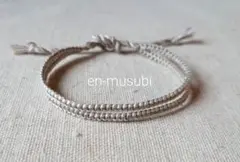 2連ミサンガ☆ベージュ&クリーム☆リバーシブル☆アンクレットにも