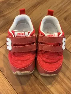 Item thumbnail for item 26b668a9-ae1f-4293-9890-0a8aa56d7acb