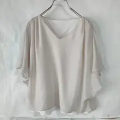 UNTITLED Vネック 半袖 ブラウス ベージュ Mサイズ相当