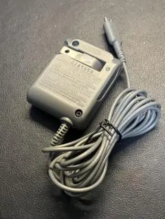 純正品　ニンテンドーDSLite充電器