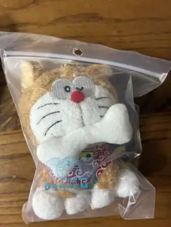 新品未開封】100%ドラえもん 柴犬ぬいぐるみキーホルダー - メルカリ