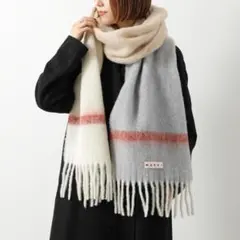 【新品未使用】MARNI マルニ　アルパカ　スカーフ　マフラーのサムネイル
