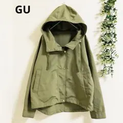 GU マウンテンジャケット　フードジャケット S カーキ　軽やか　デイリー使い✨