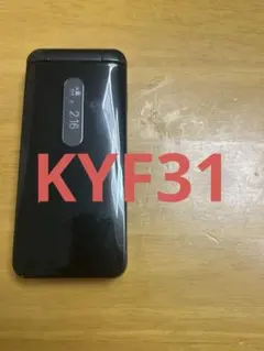 KYF31 GRATINA4G SIMロック解除済み　544