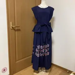 着物リメイク　ネイビー 花柄刺繍 ロングドレス ウエストリボン付き　M〜Lサイズ