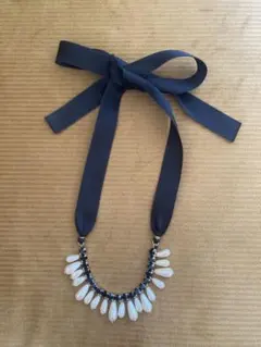 パールリボンネックレス