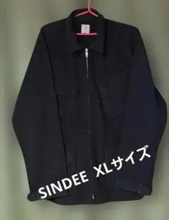 CINDEE 黒のジッパー付きジャンパー
