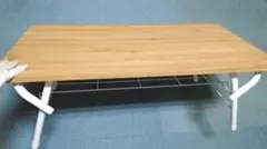木目調テーブル
