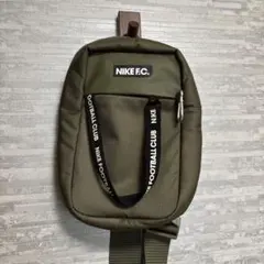 NIKE フットボールクラブ　ボディバック