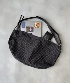 チェックショルダーバッグ