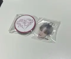 treasure ジフン　顔アクキー　缶バッジ