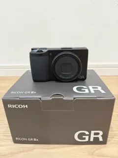 【週末限定値下げ】RICOH GR IIIx gr3x 新品同様+おまけのサムネイル