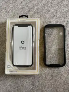 iFace iPhone 12/12 Pro用 ブラックケース