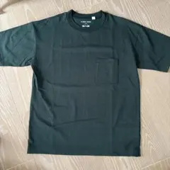 グリーン Tシャツ