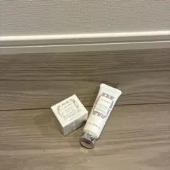 ジルスチュアート ハンドクリーム ホワイトフローラル リップバーム