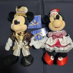 初販　新品未使用　テーブルイズウェイティング ぬいぐるみバッジ　ミッキー　ミニー